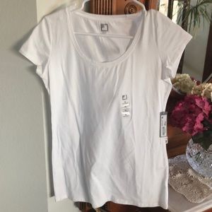 NWT - short sleeve summer shirt.